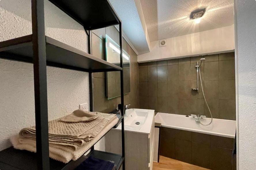 Le Triplex, Charmant Appartement, 2 Chambres Le Coteau Exterior photo